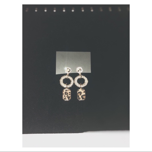 Leopard print earrings - Picture 3 of 3